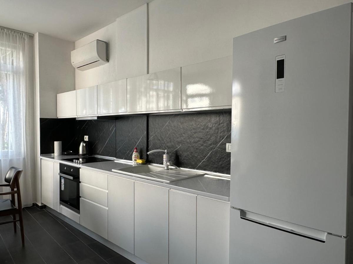 Eme - Kompleksi Lura 2 Gjiri I Lalzit Appartement *