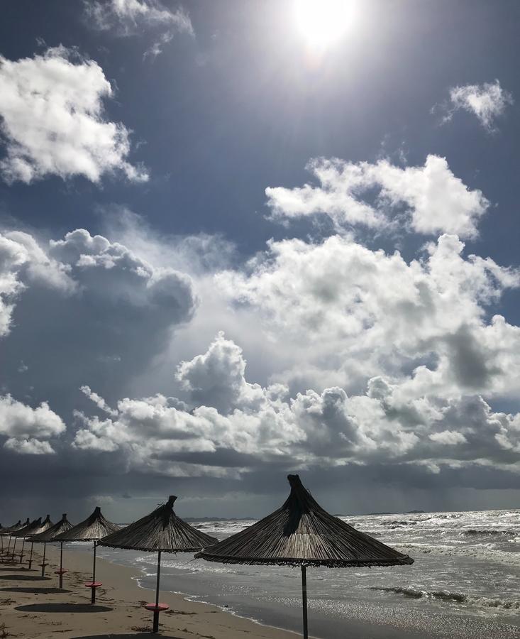 Eme - Kompleksi Lura 2 Gjiri I Lalzit Durrës