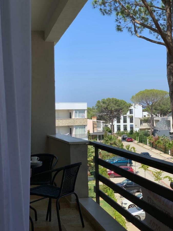 Eme - Kompleksi Lura 2 Gjiri I Lalzit Apartament *